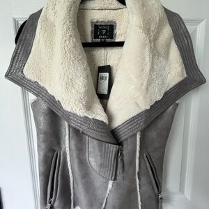 GUESS Women's Gray and Cream Shearling Vest